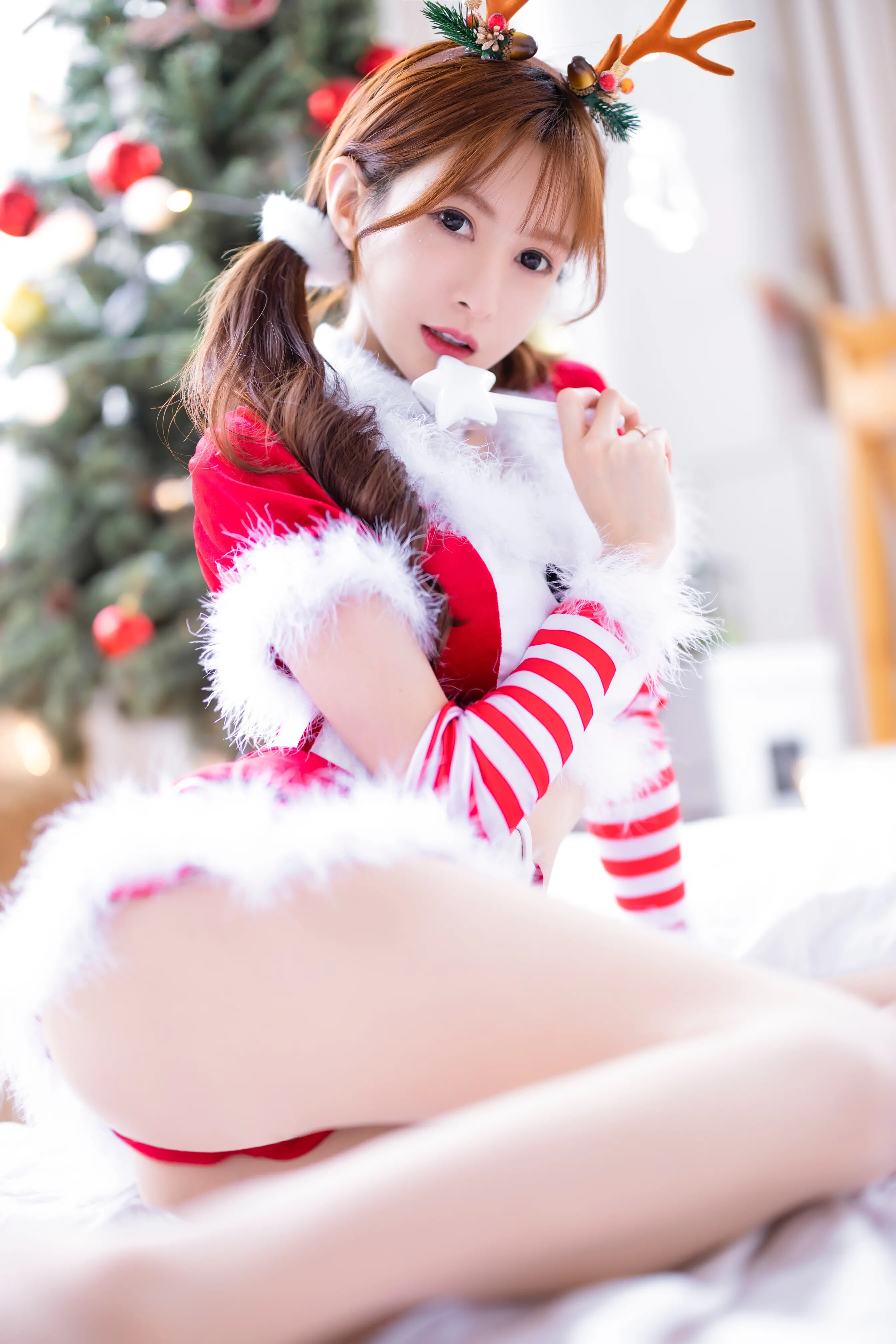 斗鱼主播@王羽杉Barbieshy NO.013 圣诞特辑 [48P2V385M]