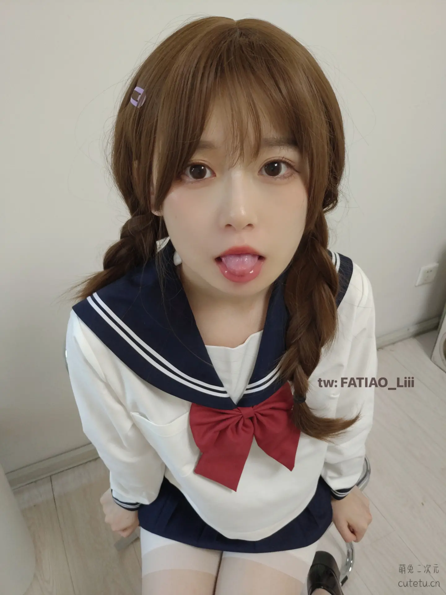 迷之呆梨 - 白丝JK [31P1V350M]